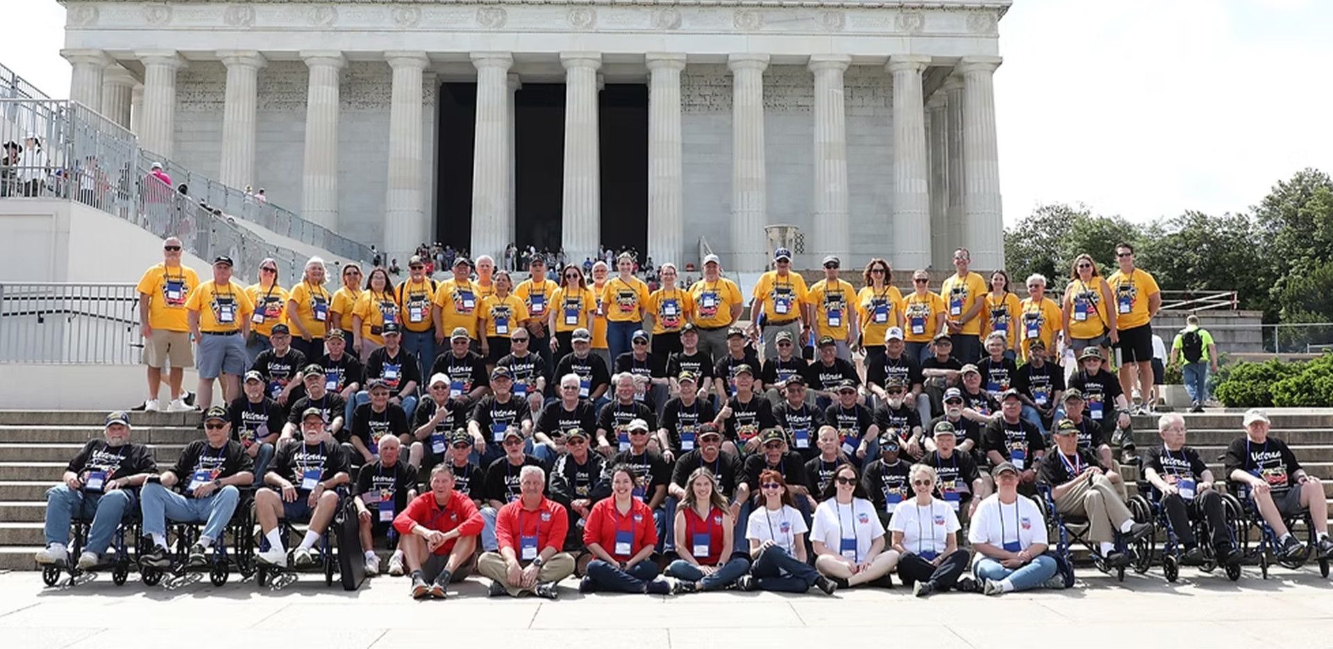 Group photo in front of the Lincoln Memorial